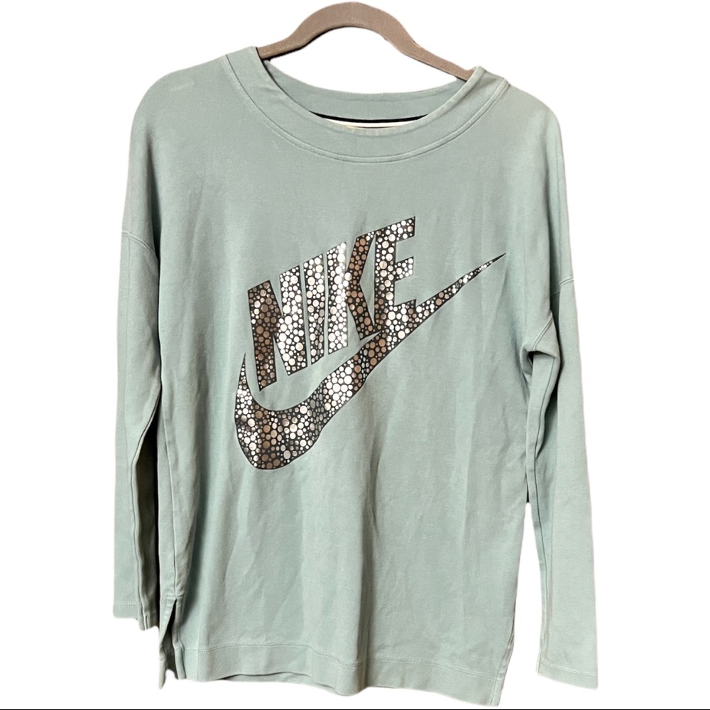Nike Long Sleeve Pullover